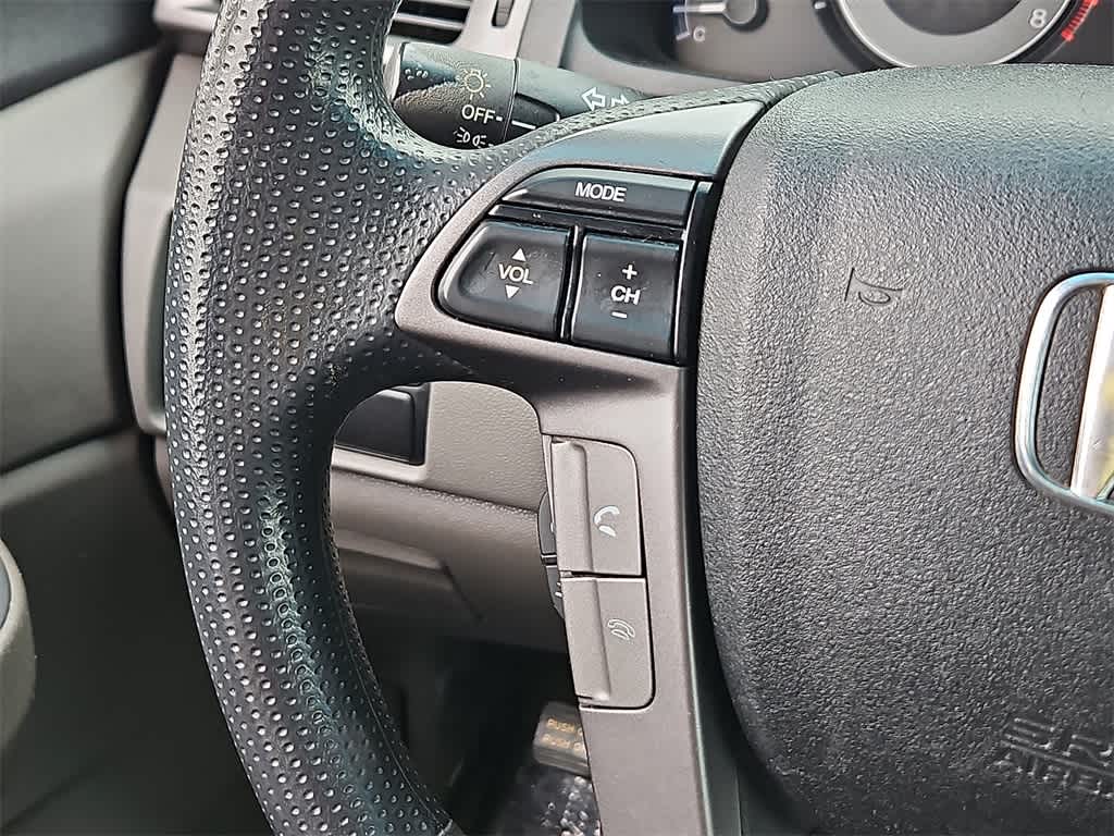 Thumbnail: 2012 Honda Odyssey - 19