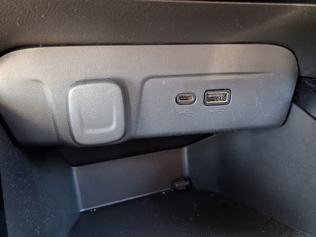 Thumbnail: 2024 Chevrolet Trax - 24