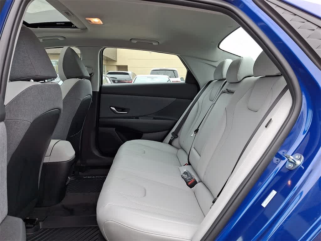 Thumbnail: 2025 Hyundai Elantra - 9