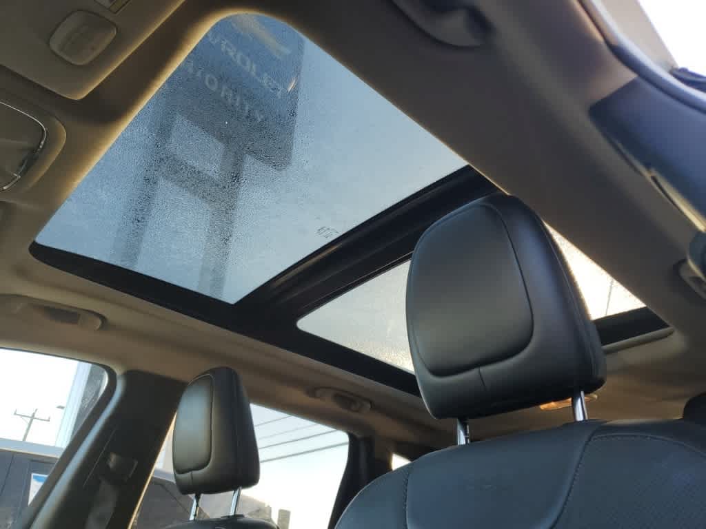 Thumbnail: 2015 Jeep Cherokee - 4