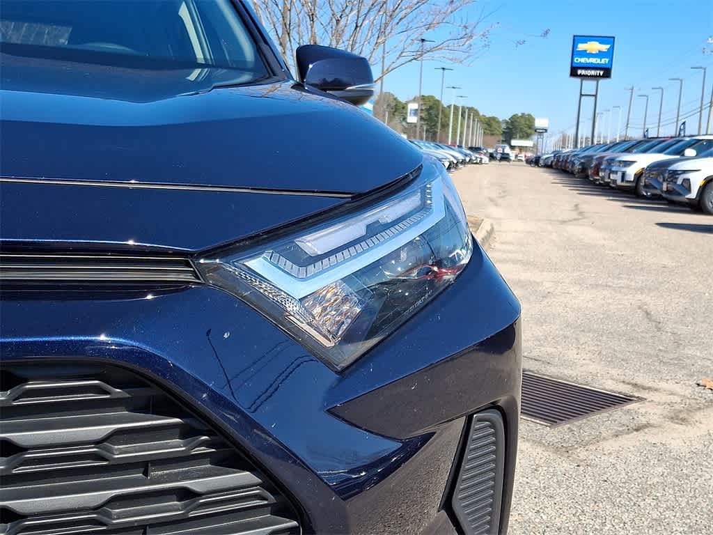 Thumbnail: 2024 Toyota RAV4 - 9