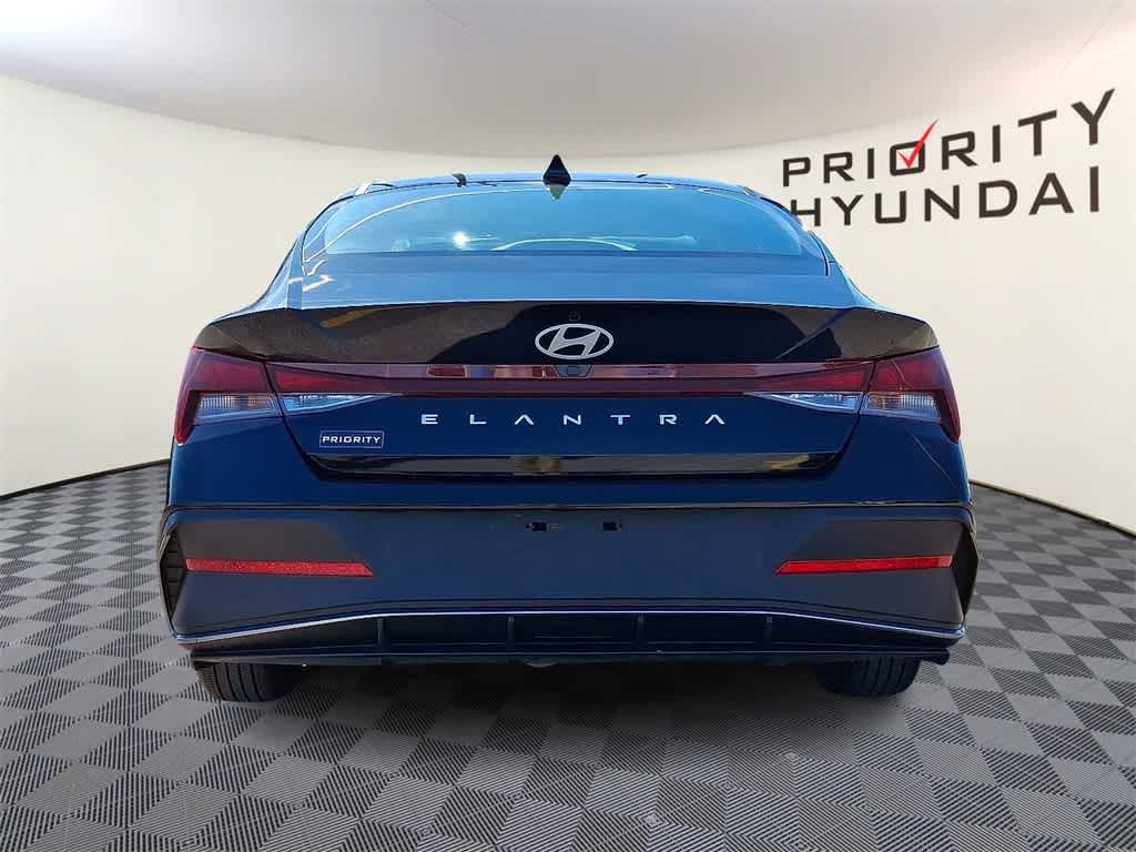 Thumbnail: 2024 Hyundai Elantra - 5
