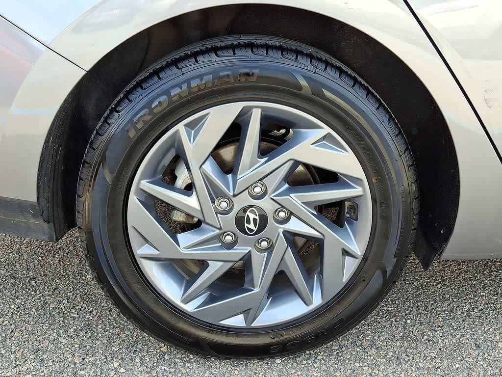 Thumbnail: 2024 Hyundai Elantra - 6