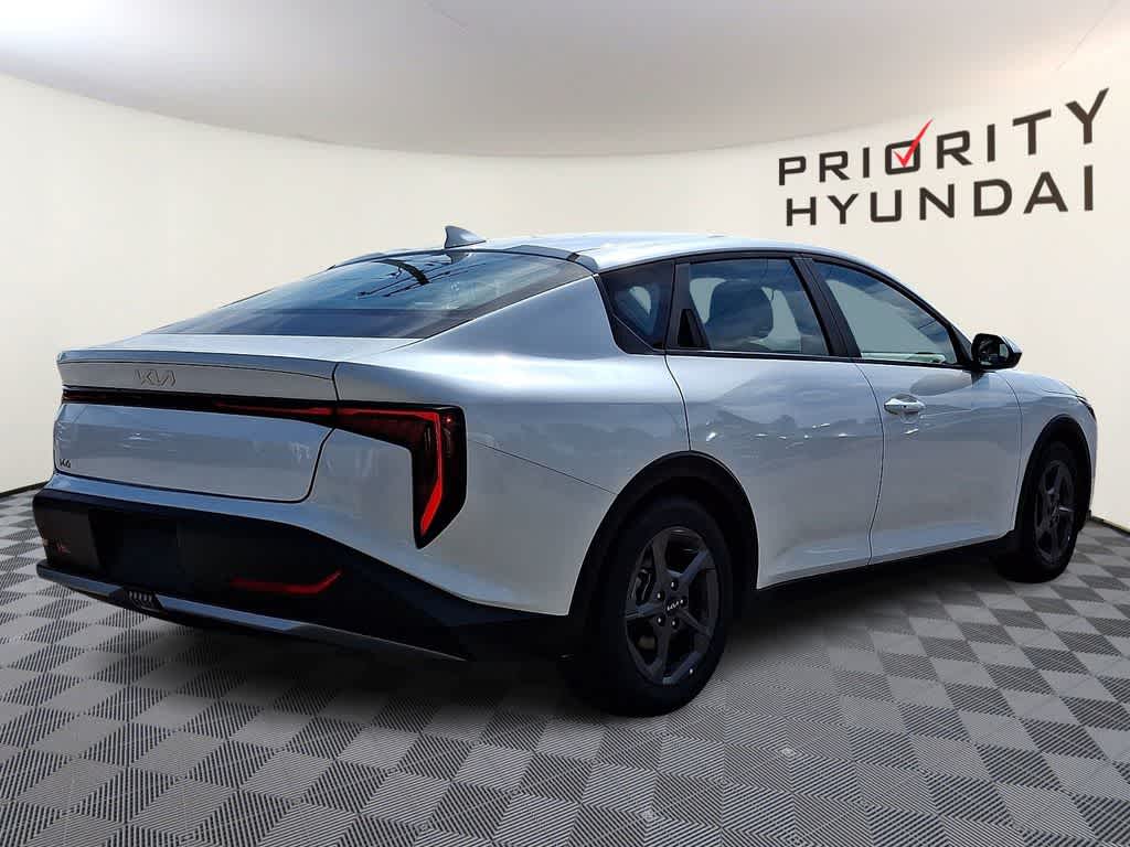 Thumbnail: 2025 Kia K4 - 4