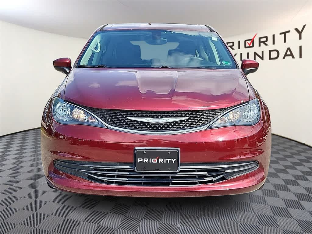 Thumbnail: 2017 Chrysler Pacifica - 2