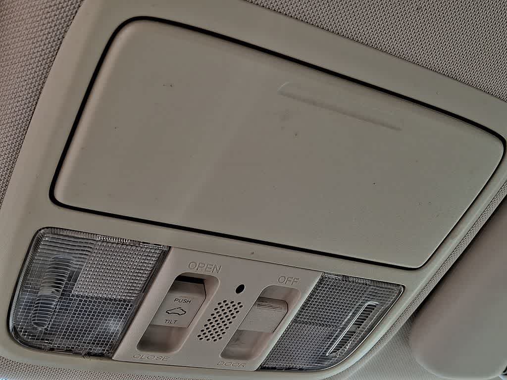 Thumbnail: 2012 Honda CR-V - 25