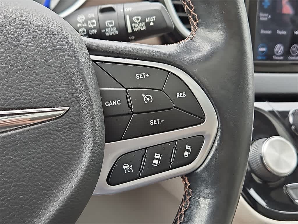 Thumbnail: 2019 Chrysler Pacifica - 24