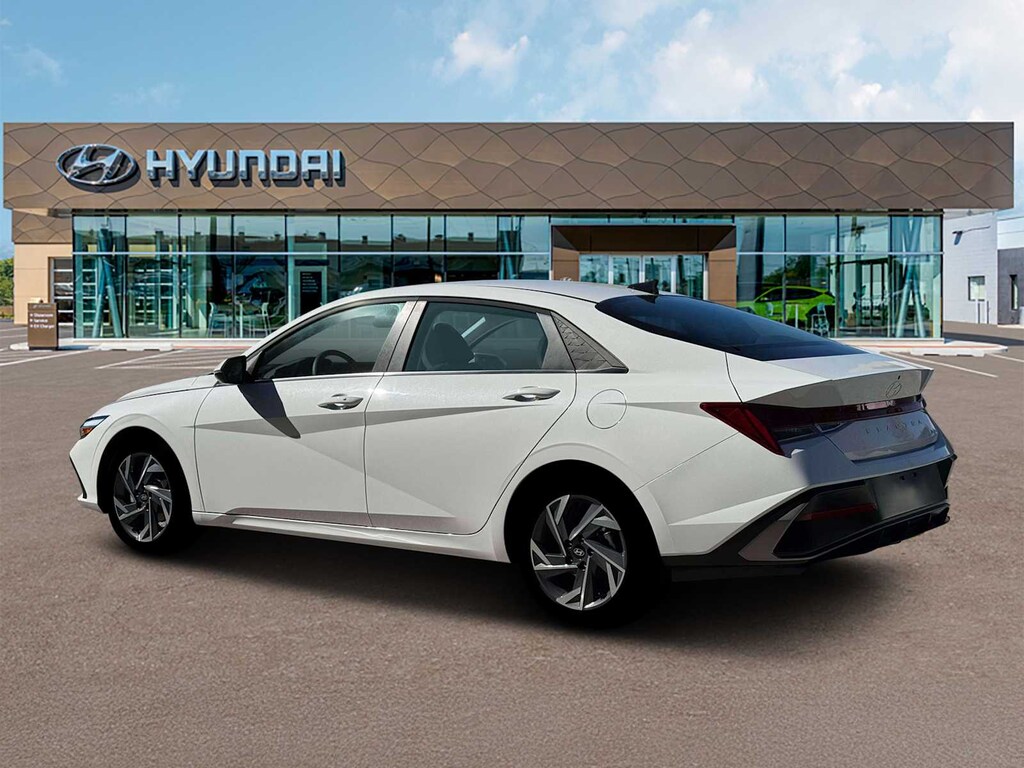 New 2026 Hyundai Elantra Limited Sedan