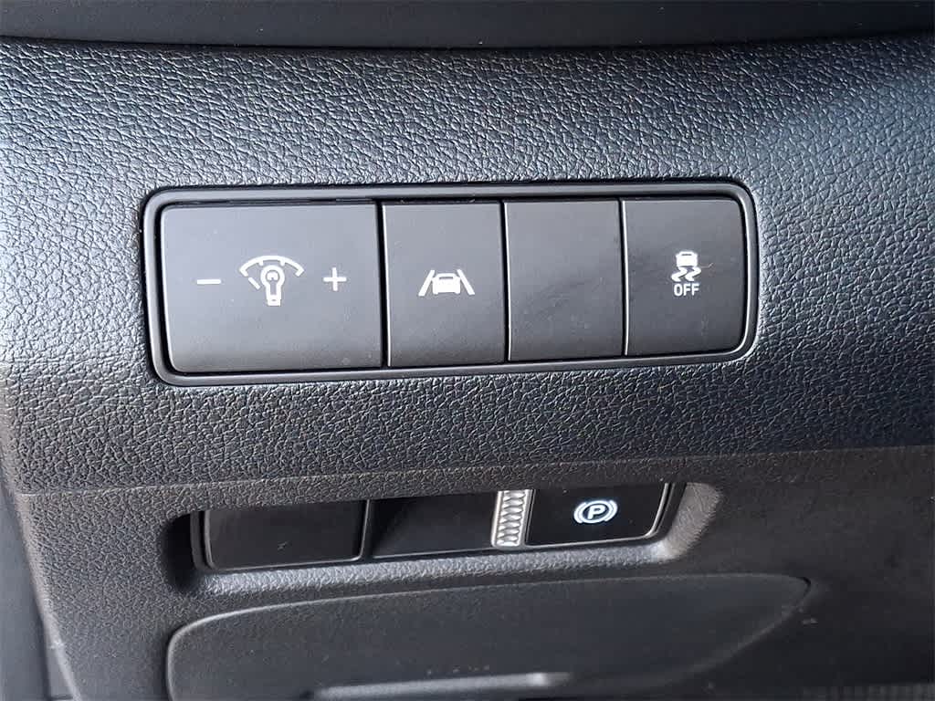 Thumbnail: 2023 Hyundai Santa Fe - 22