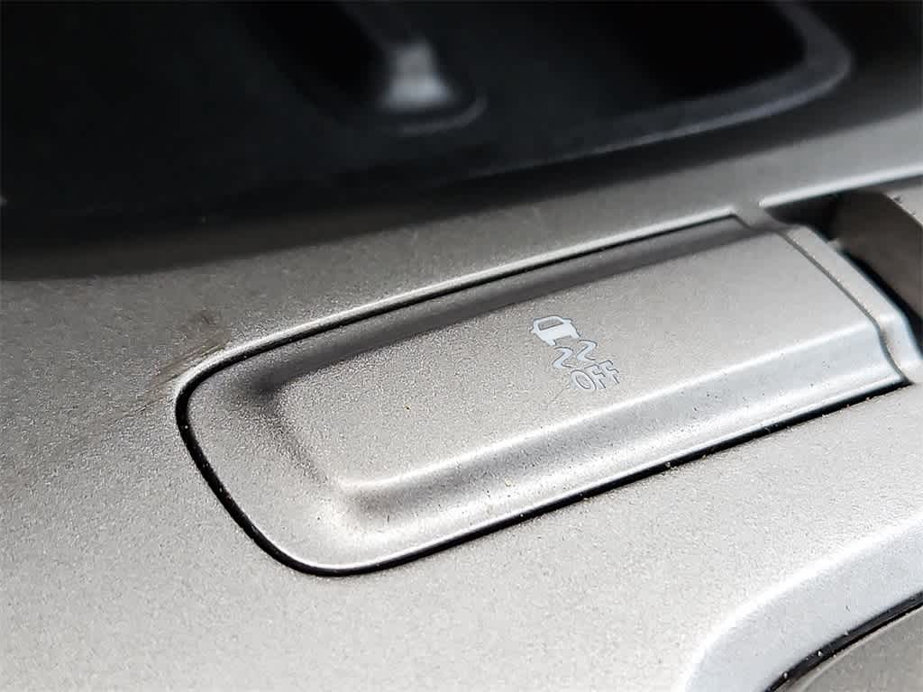 Thumbnail: 2013 Chevrolet Camaro - 20