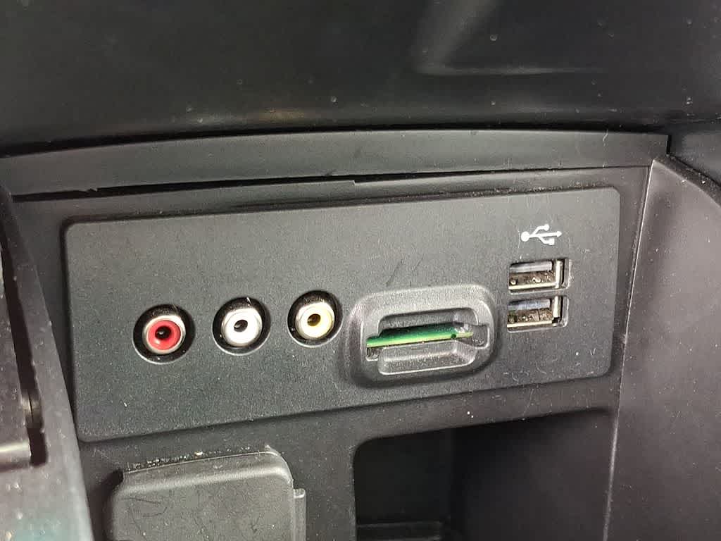 Thumbnail: 2013 Ford Explorer - 23