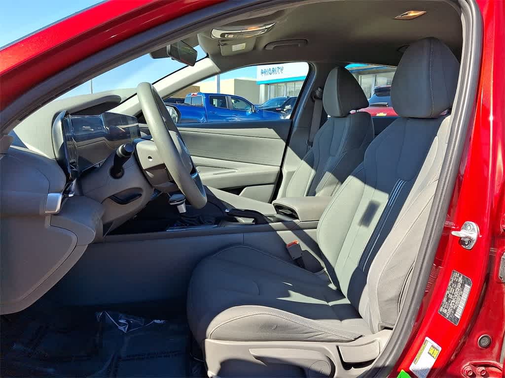 Thumbnail: 2024 Hyundai Elantra - 12