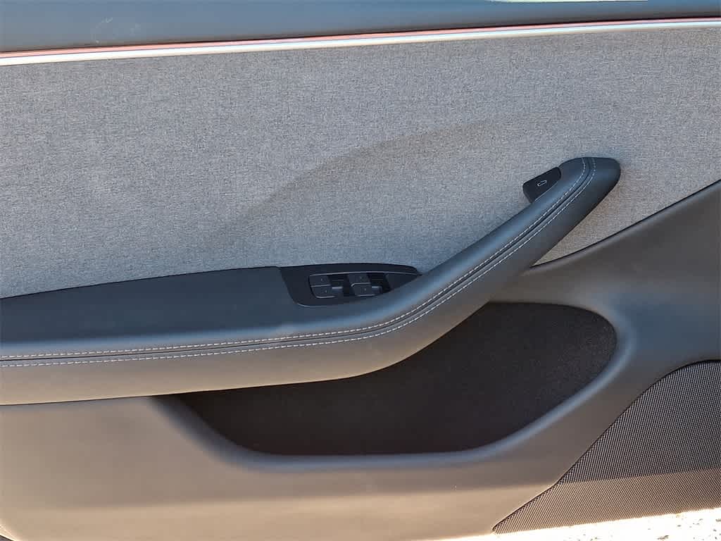 Thumbnail: 2024 Tesla Model 3 - 12