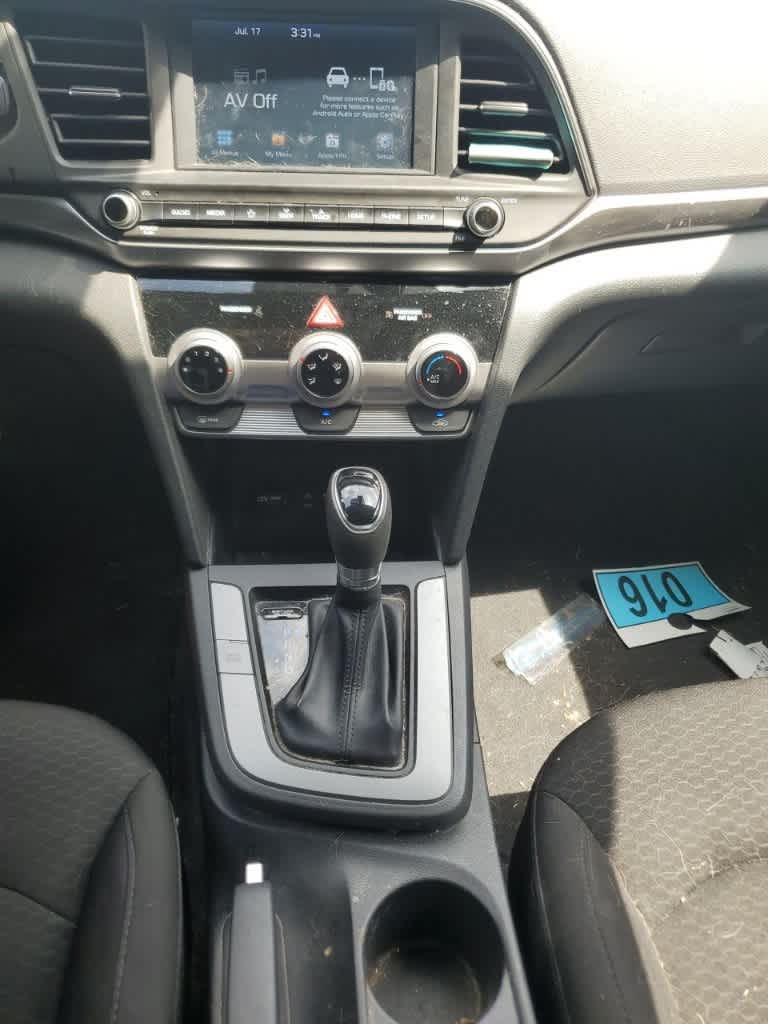 Thumbnail: 2019 Hyundai Elantra - 22