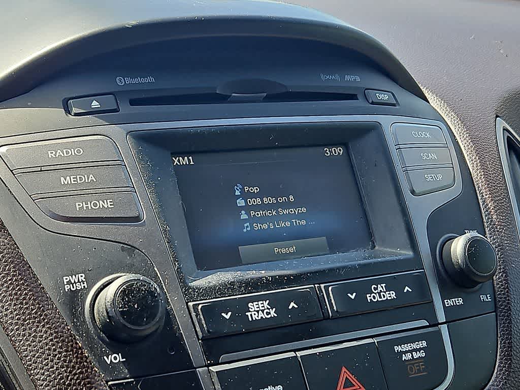 Thumbnail: 2015 Hyundai Tucson - 16