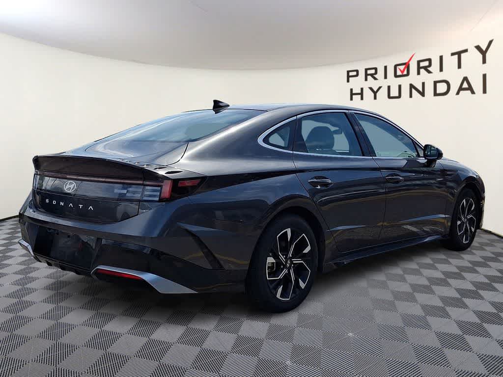 Thumbnail: 2025 Hyundai Sonata - 4