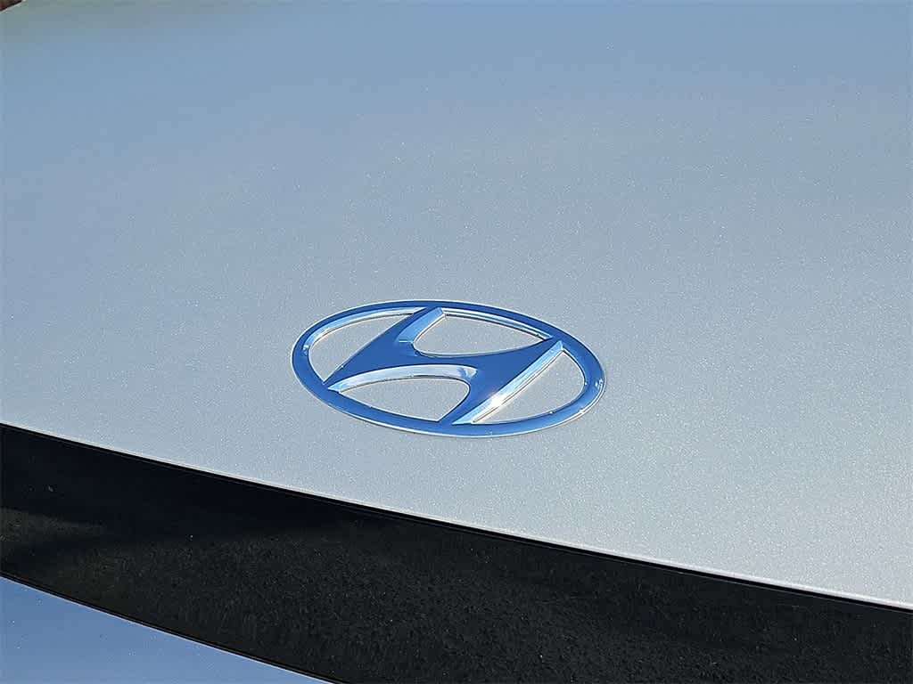 Thumbnail: 2023 Hyundai Ioniq 5 - 31