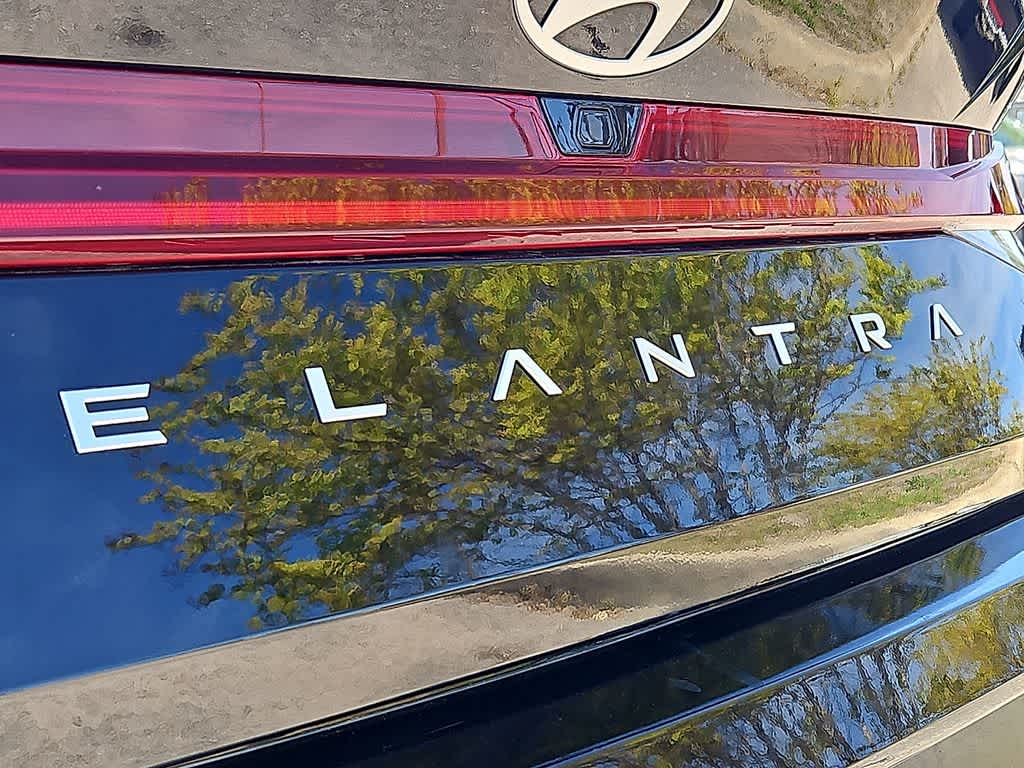 Thumbnail: 2025 Hyundai Elantra - 30