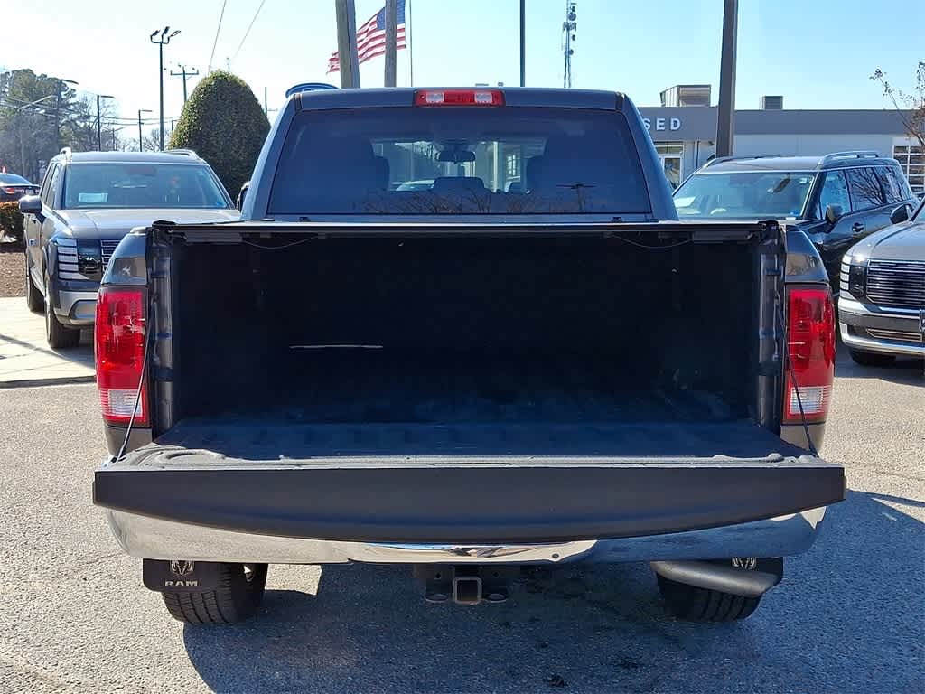 Thumbnail: 2020 RAM 1500 Classic - 28