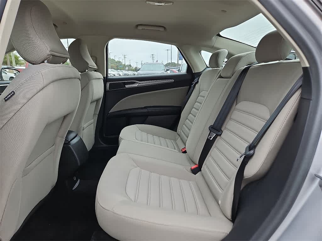 Thumbnail: 2017 Ford Fusion - 10