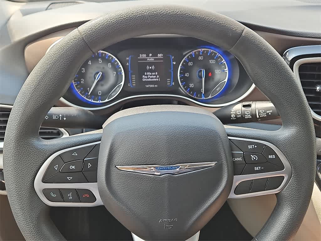 Thumbnail: 2017 Chrysler Pacifica - 19