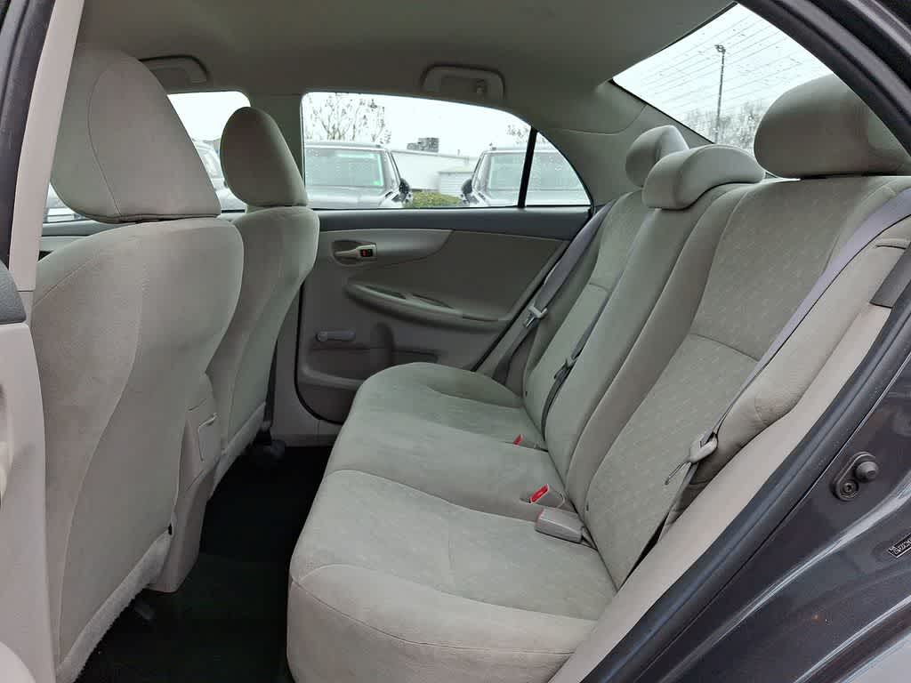 Thumbnail: 2010 Toyota Corolla - 13