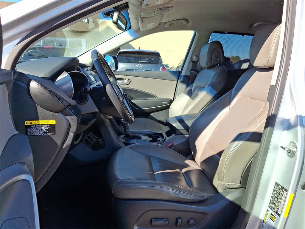 Thumbnail: 2016 Hyundai Santa Fe - 13