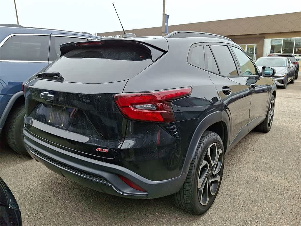 Thumbnail: 2024 Chevrolet Trax - 3