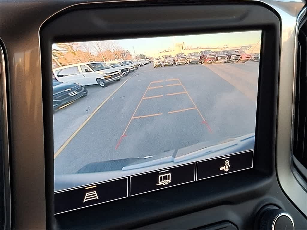 Thumbnail: 2021 Chevrolet Silverado 1500 - 16