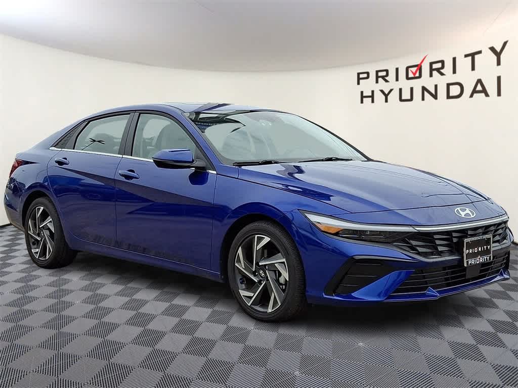 Thumbnail: 2025 Hyundai Elantra - 3