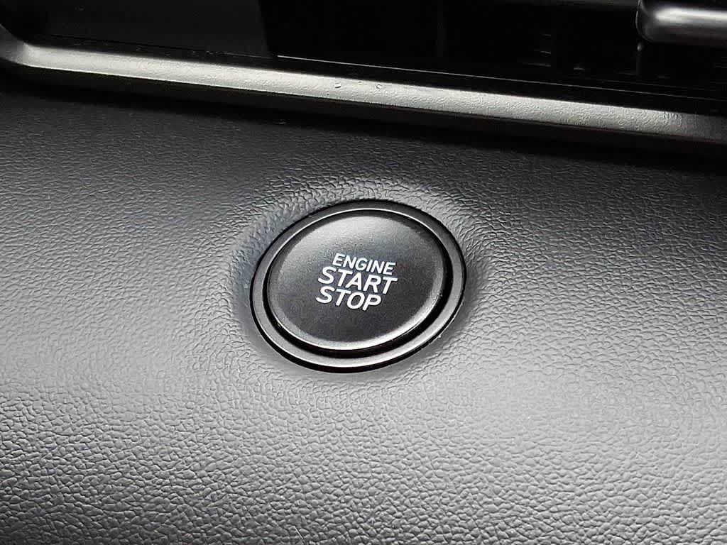 Thumbnail: 2025 Hyundai Elantra - 21