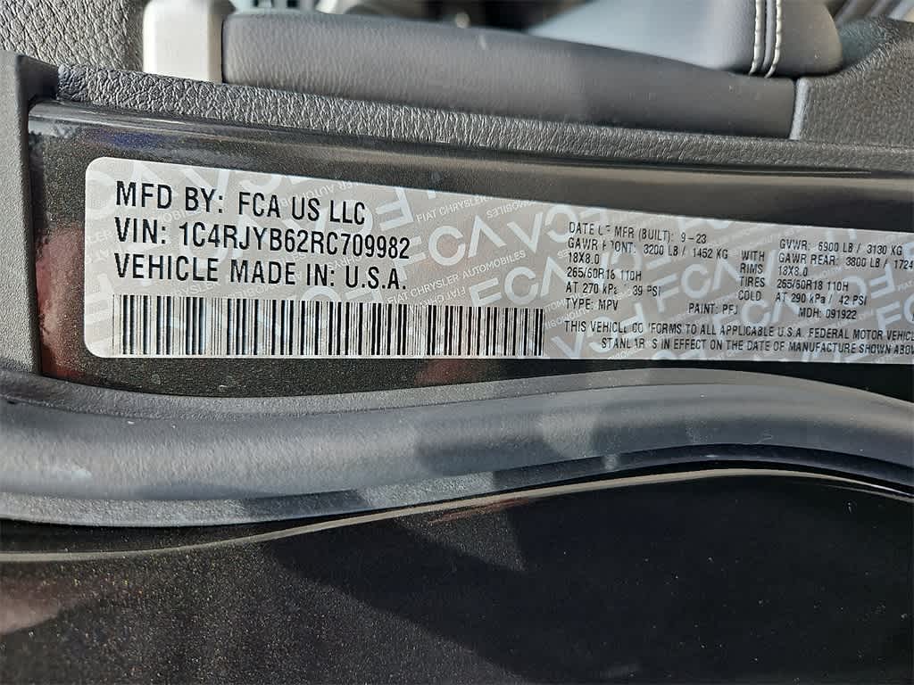 Thumbnail: 2024 Jeep Grand Cherokee - 26