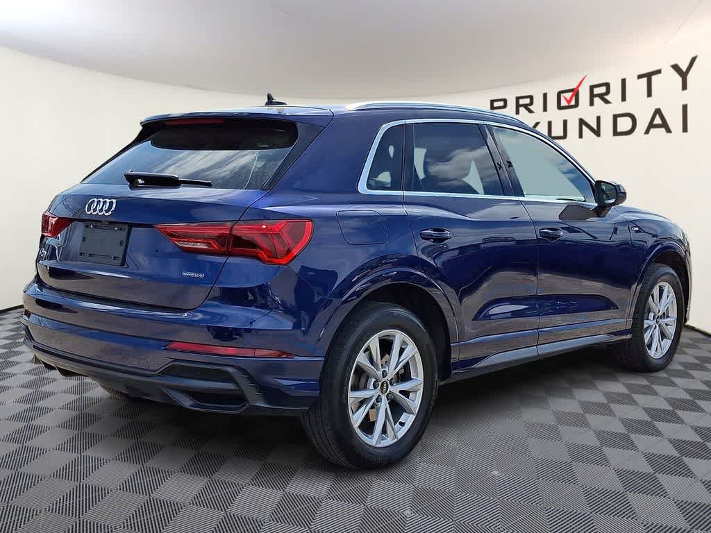 Thumbnail: 2021 Audi Q3 - 4