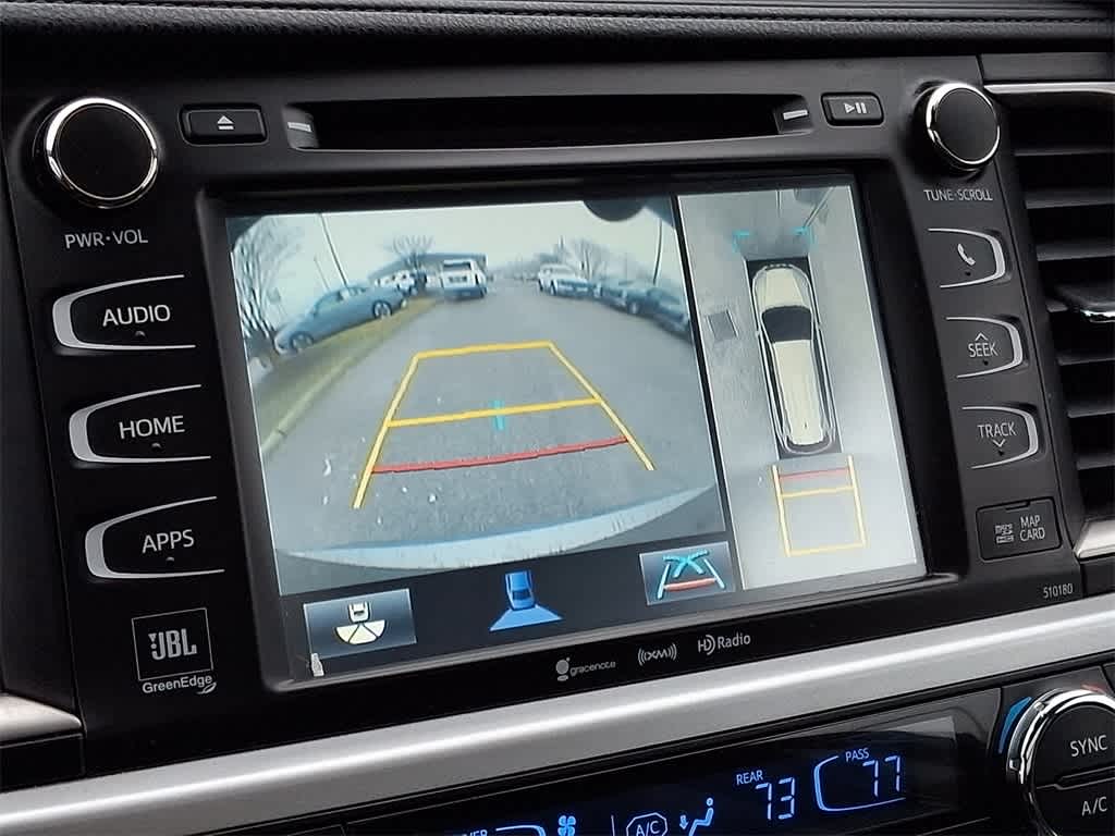 Thumbnail: 2017 Toyota Highlander - 20