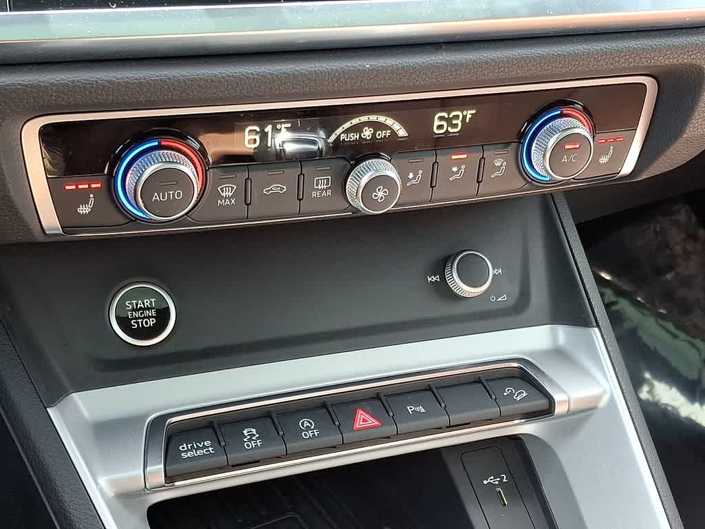 Thumbnail: 2021 Audi Q3 - 15