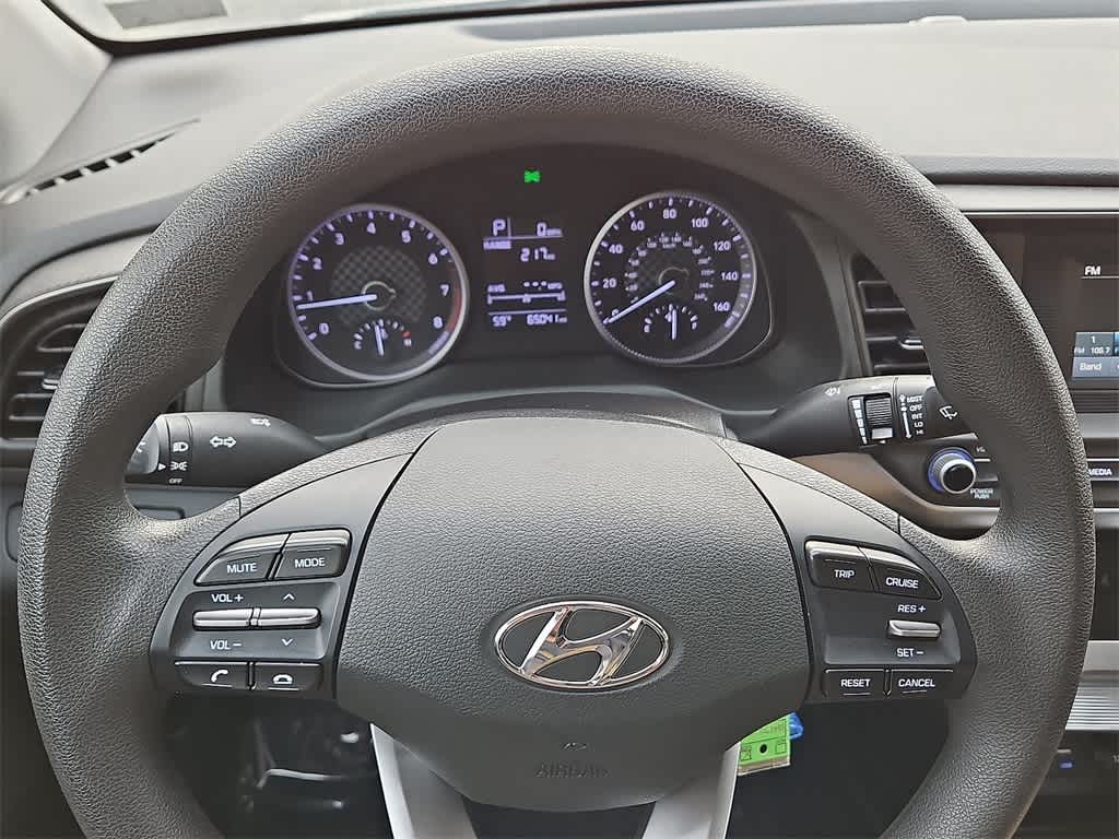 Thumbnail: 2019 Hyundai Elantra - 18