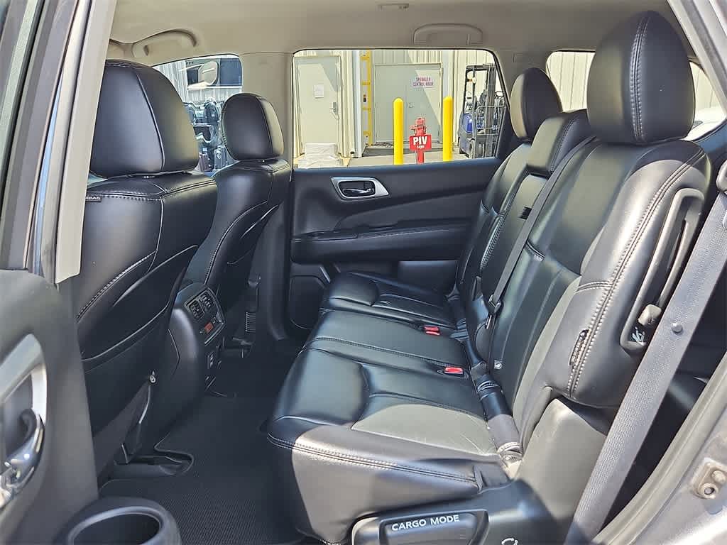 Thumbnail: 2018 Nissan Pathfinder - 10