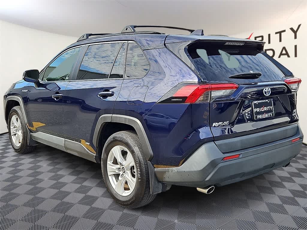 Thumbnail: 2019 Toyota RAV4 - 6