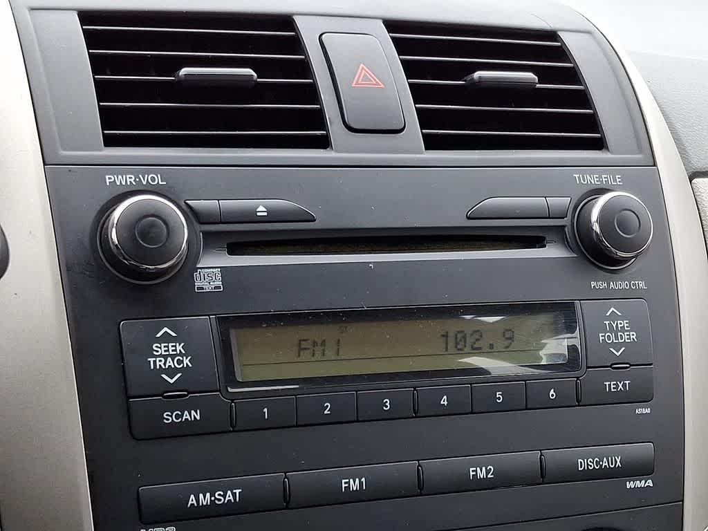 Thumbnail: 2010 Toyota Corolla - 19