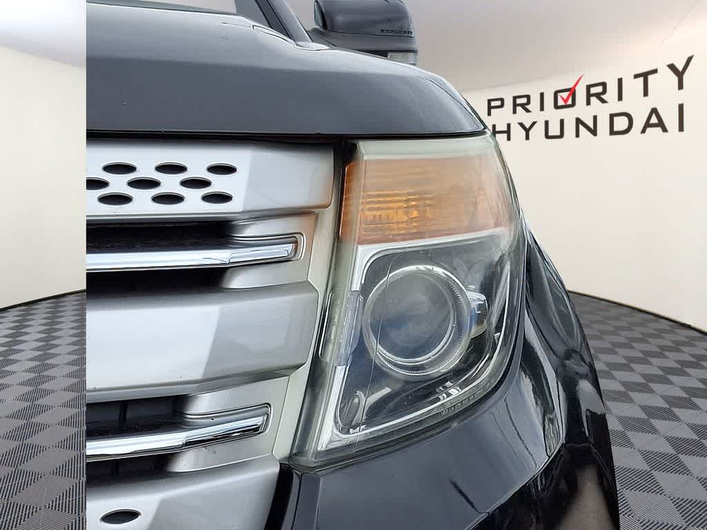 Thumbnail: 2013 Ford Explorer - 8