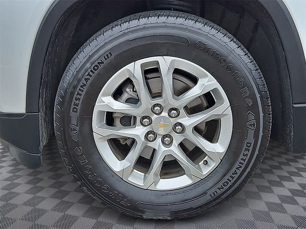 Thumbnail: 2021 Chevrolet Traverse - 8