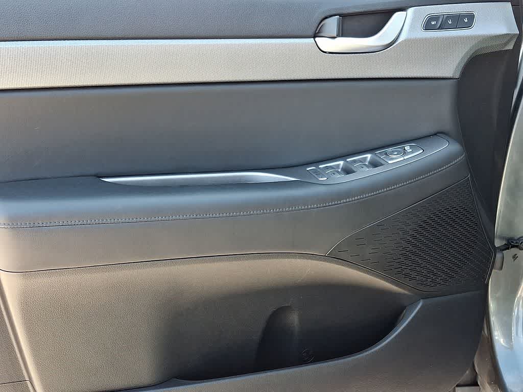 Thumbnail: 2022 Hyundai Palisade - 12