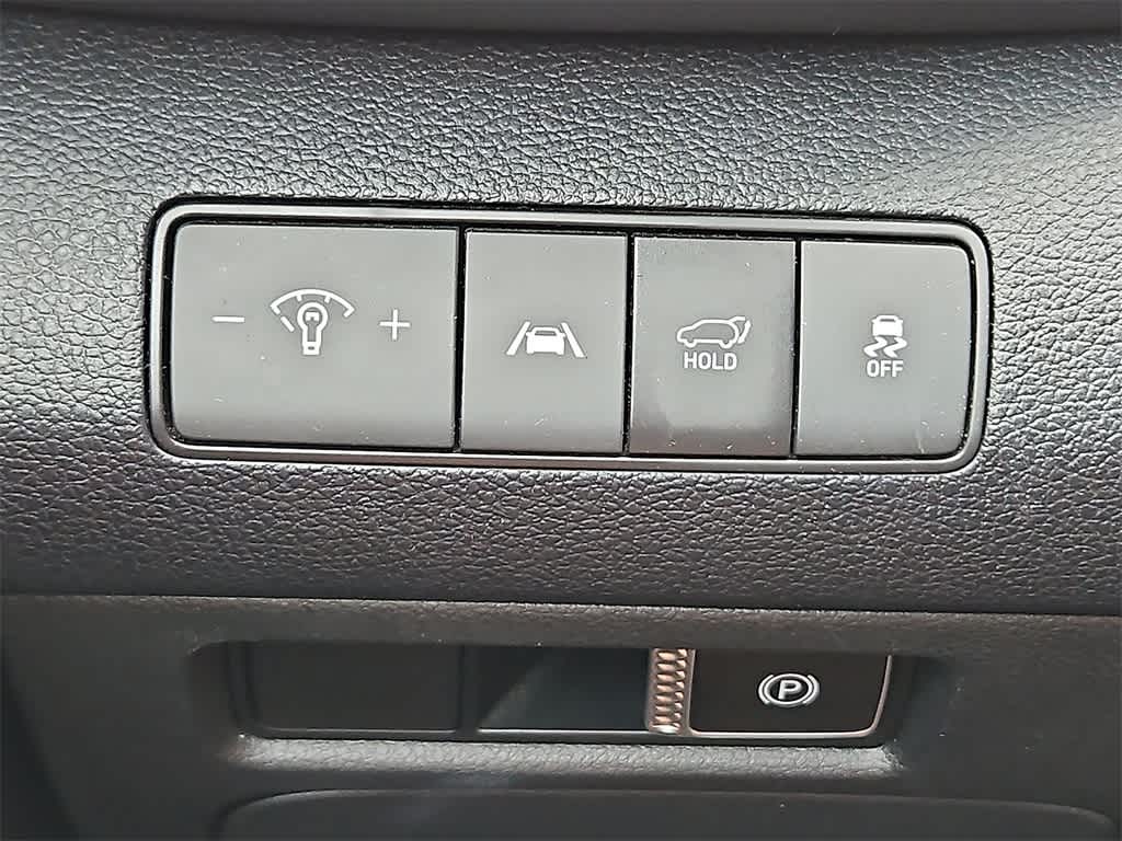 Thumbnail: 2023 Hyundai Santa Fe - 21