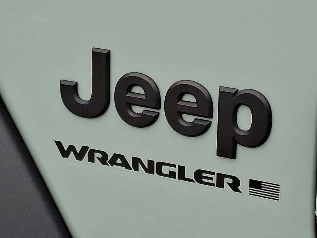 Thumbnail: 2023 Jeep Wrangler - 29