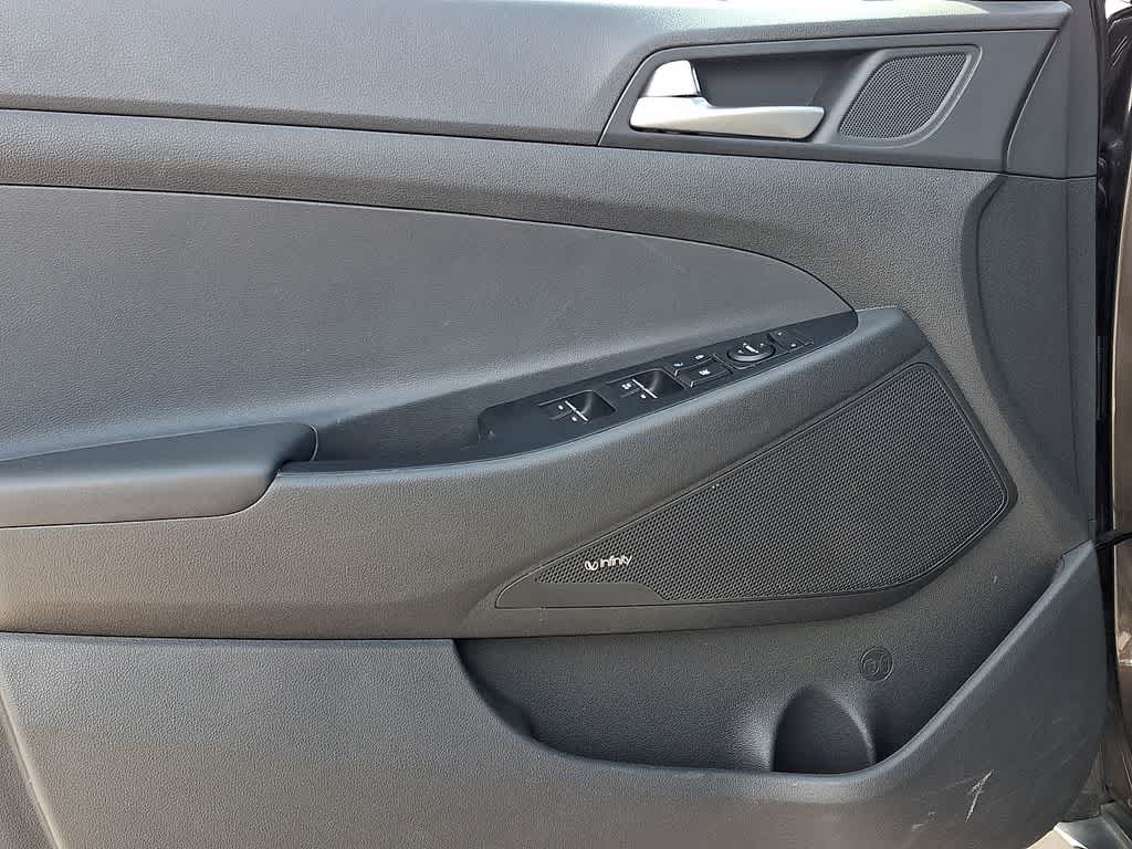 Thumbnail: 2019 Hyundai Tucson - 11