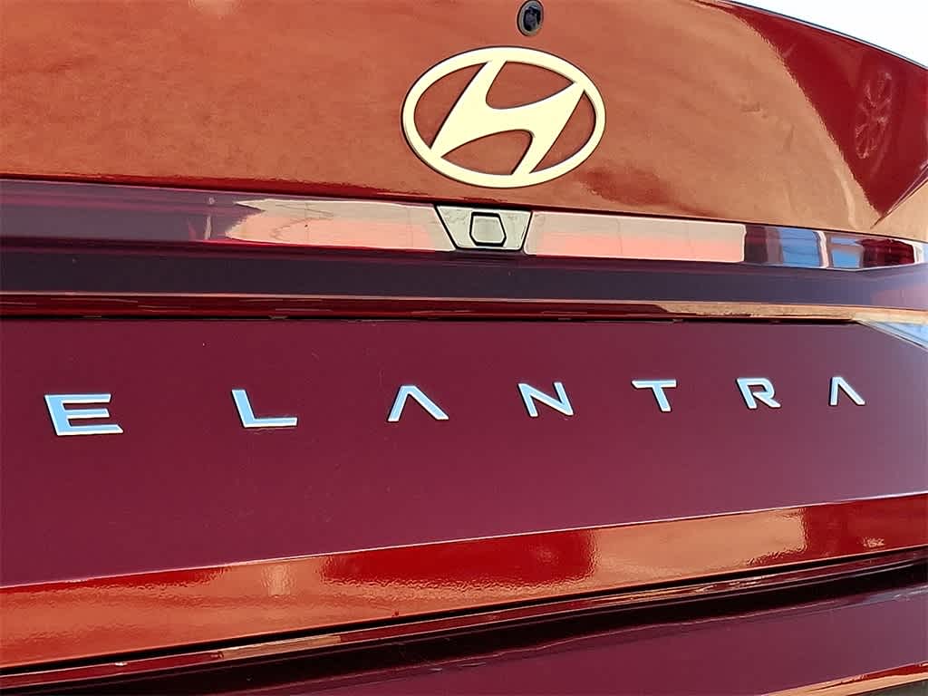 Thumbnail: 2024 Hyundai Elantra - 32