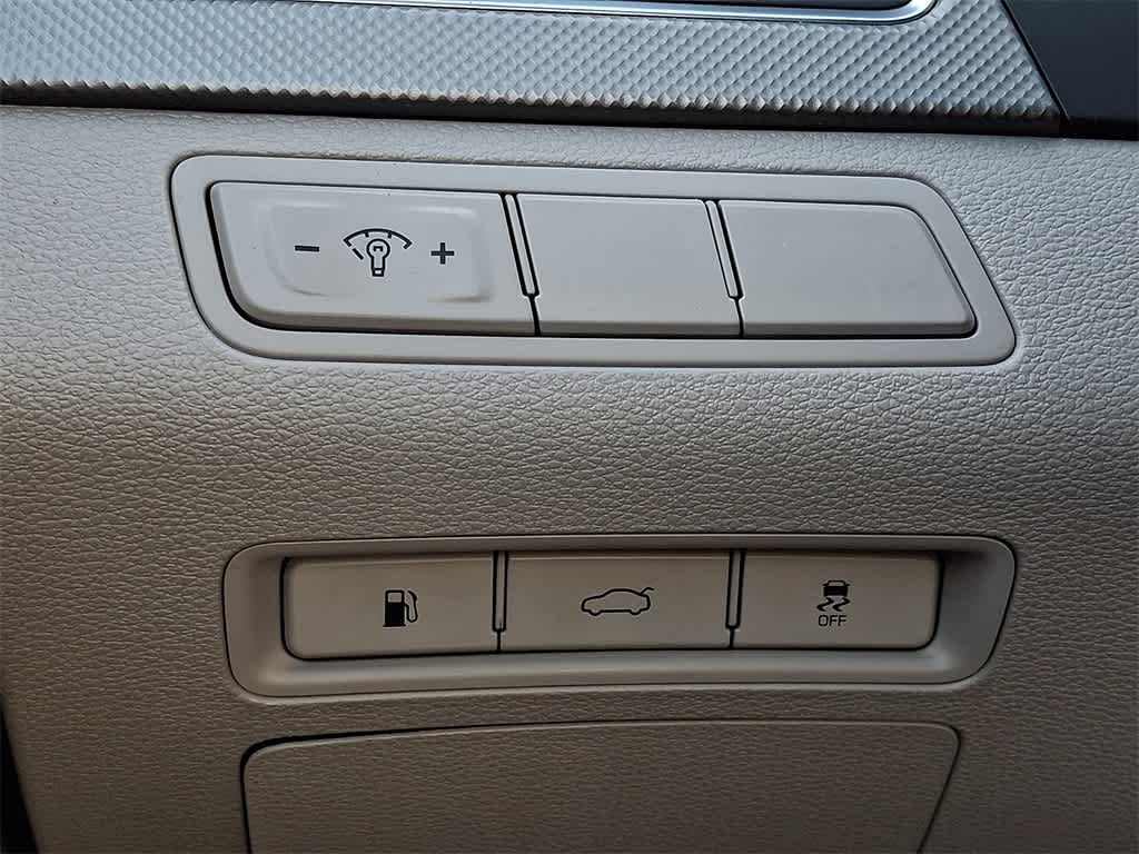 Thumbnail: 2016 Hyundai Sonata - 23