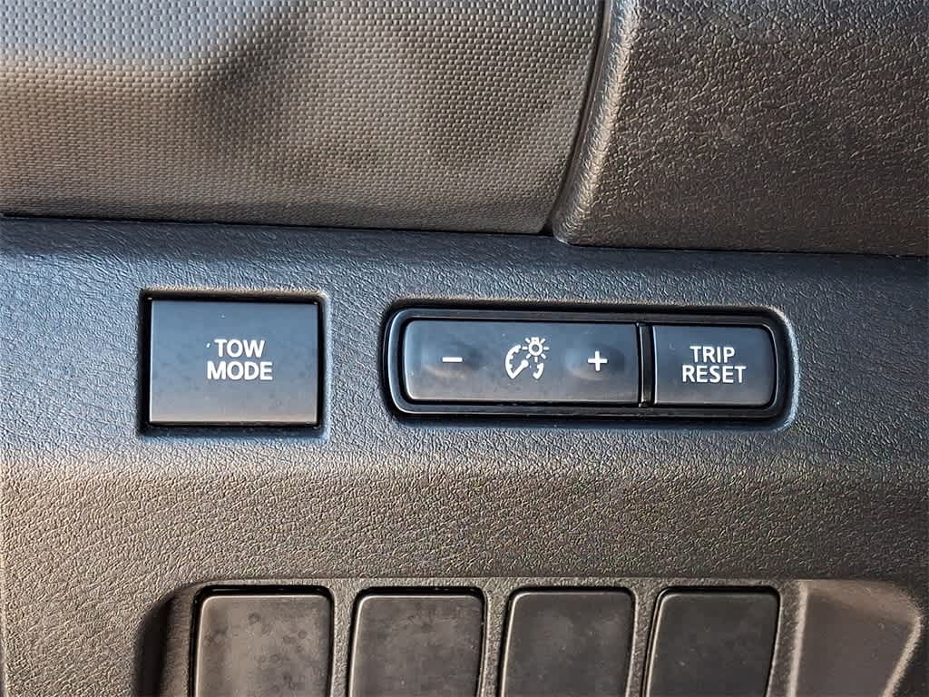 Thumbnail: 2024 Nissan Frontier - 24