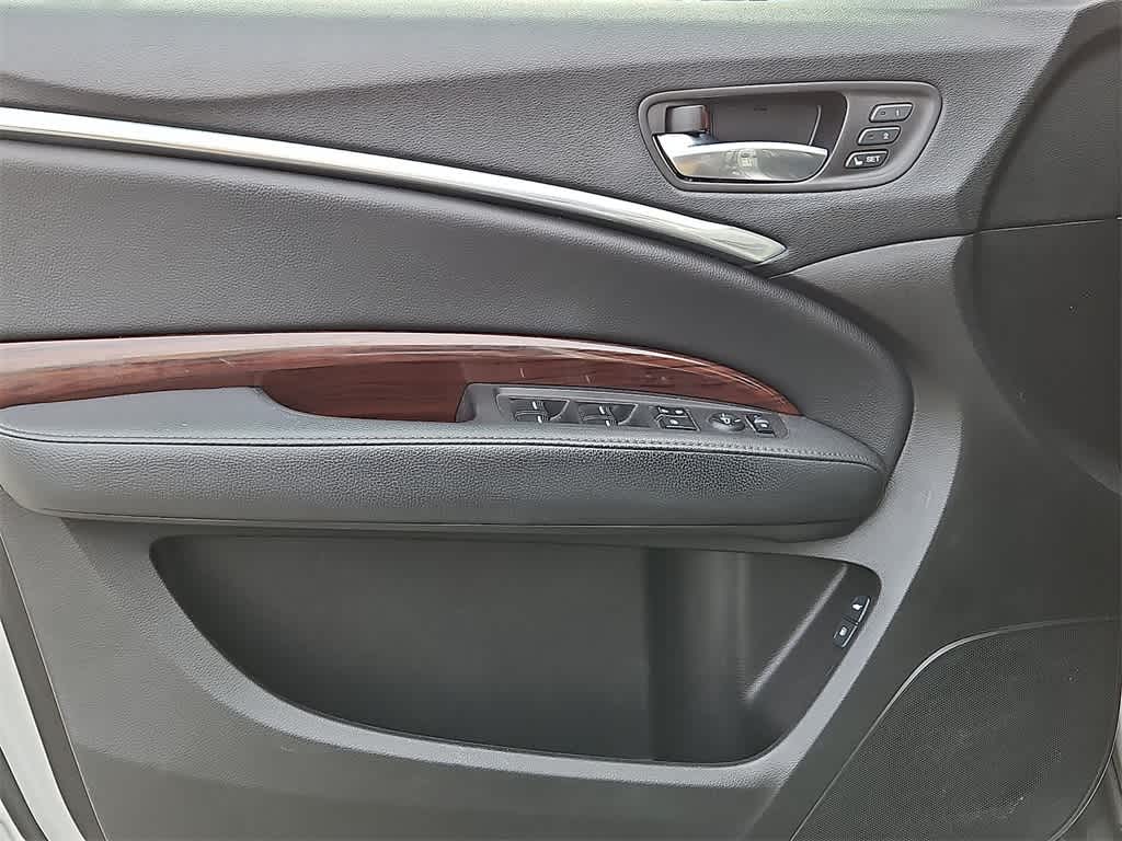 Thumbnail: 2015 Acura MDX - 10