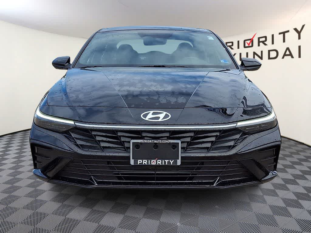 Thumbnail: 2025 Hyundai Elantra - 2